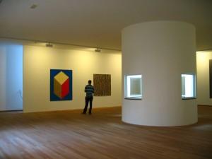 photo: Naomi Schiphorst photo: Naomi Schiphorst Bonnefanten Museum Avenue Ceramique 250 NL-6221 KX Maastricht http://wwwbonnefantennl/ This is the foremost museum for old masters and contemporary