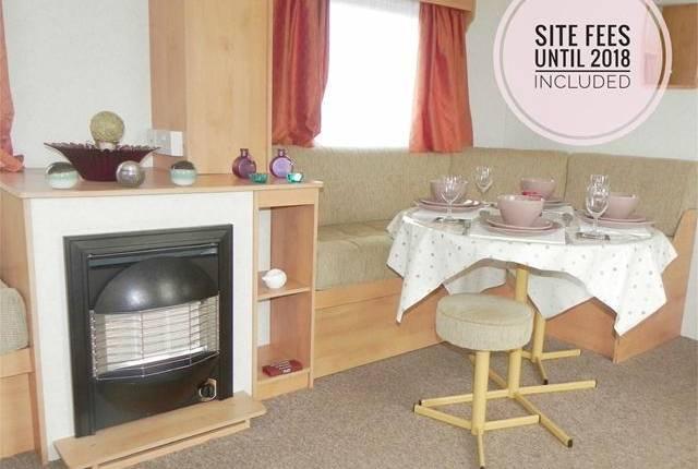 with  A 3 bedroom caravan situated at Heacham Beach Holiday Park having
