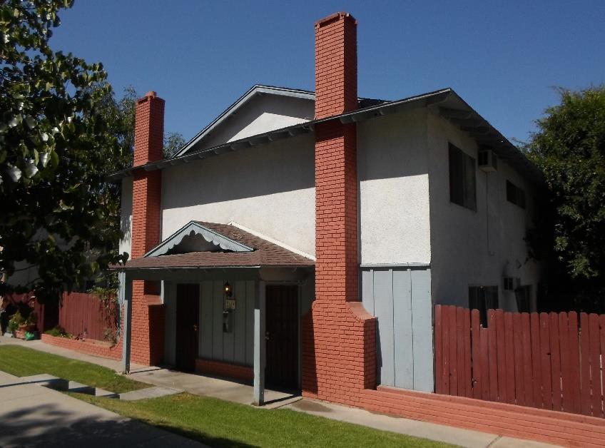 7 * Fireplaces, tile floors, patios, and garage parking. Cap Rate: 5.1% 5.5% * Property Laundry Room Cost Per Unit $169,750 $169,750 * Walking distance to UC Riverside, freeways.