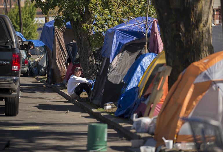 Growing Homelessness Problem 231 people are living on the streets in Clark County (up 12% from last year) An additional 456 people are homeless and living in shelters 432 children in Evergreen &