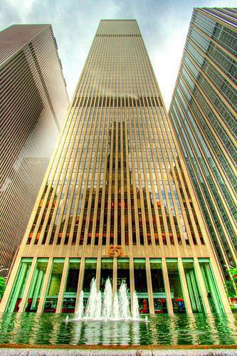 TRACK RECORD: OFFICE BUILDINGS Location: 1251 Ave of Americas, New York City, NY Building Size: 2,200,000 SF