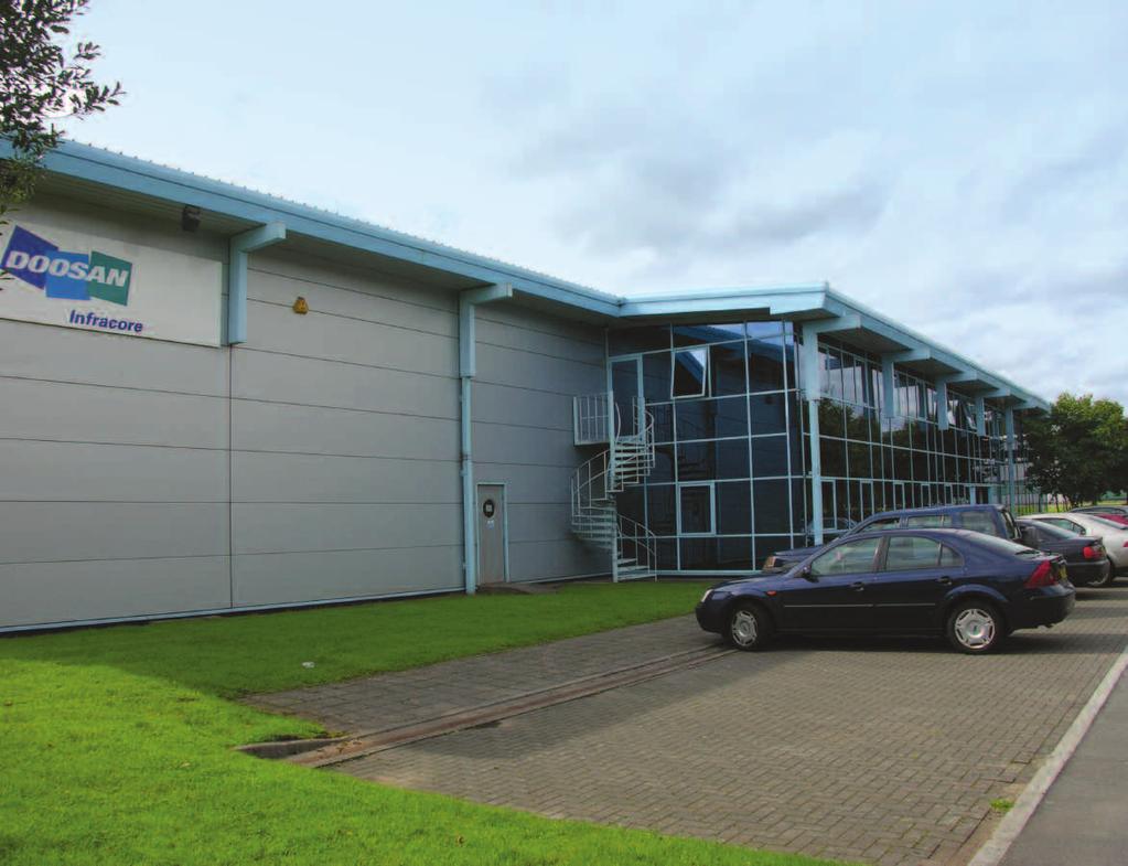 In addition to the 2-storey offices at the front there is an open fronted mezzanine floor of 4,595 ft 2 (with cellular offices and canteen/break-out area), while
