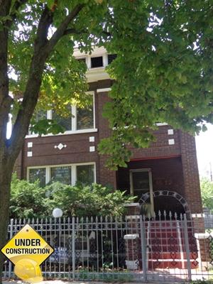 South Colfax Avenue Chicago, IL 60617 Property Type: 2-Flat Apartment Year Built: 1925 Square Footage: 2,690 County: Cook Bedrooms: 6 Bathrooms: 2 Market Value: $170,000 PURCHASE PRICE FOR EBG