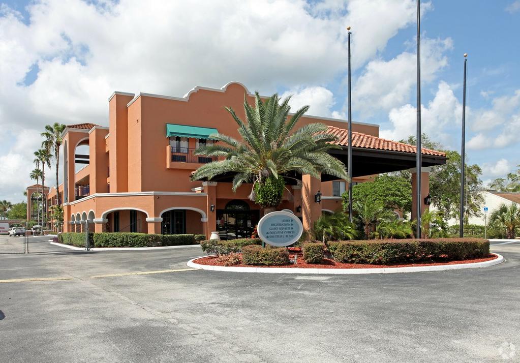 2 Ramada Downtown Kissimmee 408 W Vine St, Kissimmee, FL 3474 Building lass No. Rooms orridor Not Disclosed Hospitality Hotel B 4.43 A 34,629 SF 223 3 988 2.4/,000 SF Exterior 25-29-9-562-000-023.