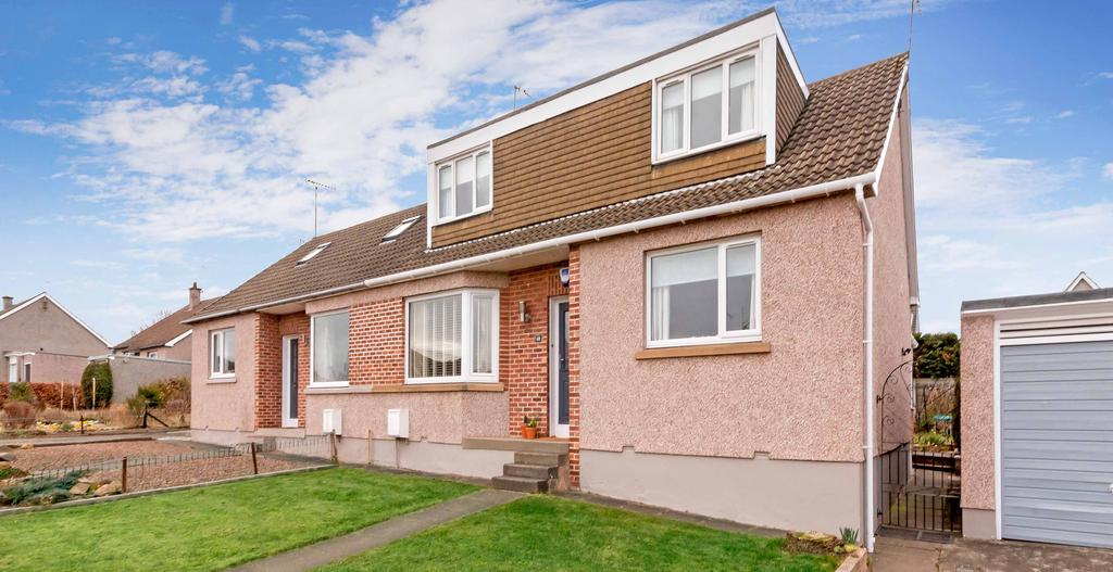 4 BED 2 BATH 48 PENDREICH AVENUE BONNYRIGG, MIDLOTHIAN, EH19 2EB Beautifully-presented semi-detached house, with four bedrooms, numerous reception areas,