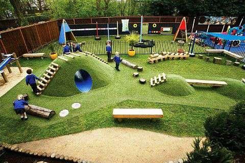 Let Kids Have Fun Kids friendly complex with 4 kids play areas Tot lot