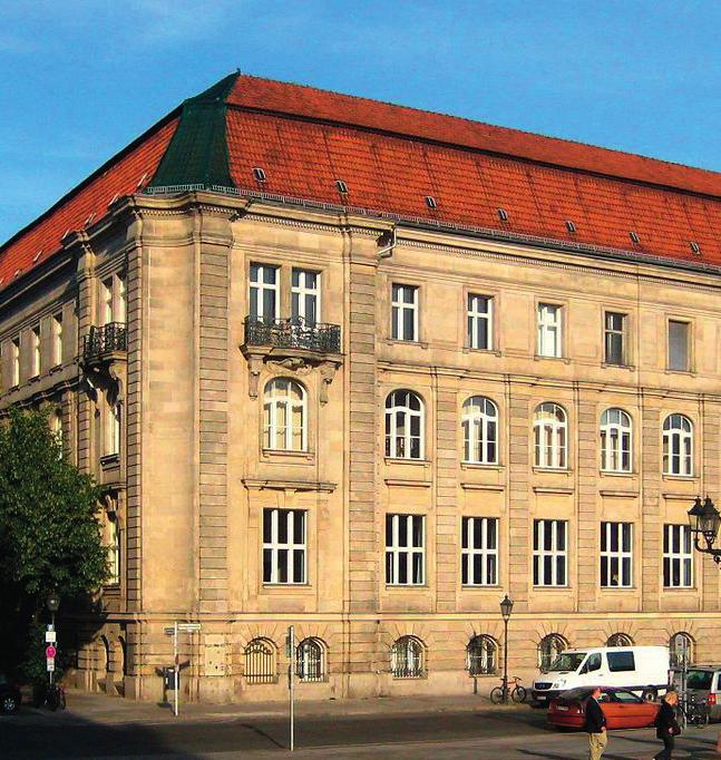 Berlin-Brandenburgische Akademie der Wissenschaften This present-day venue for the sciences was erected in 1902/03 for Preussische Seehandlung, which later became the Prussian State Bank.