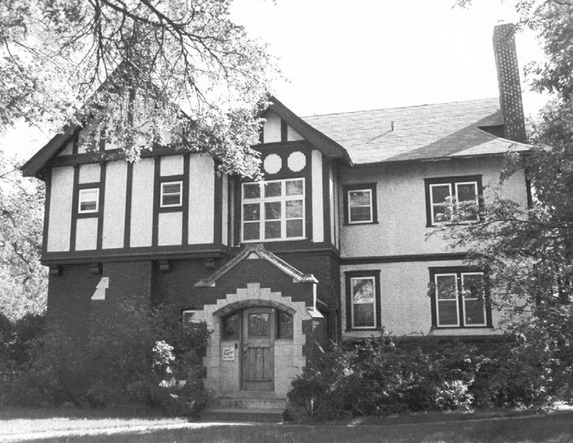 Plate 19 R.M. Dennistoun House, 166 Roslyn Road, ca.1984. An example of residential architecture designed by J.D. Atchison.