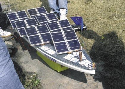 Ferngesteiert Solarboot bauen vun 13 bis 15 Joer Mëttwochs, de 7. Juni 2006 bis Freides, den 9.