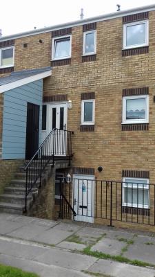 Rent: 71.40 Other charges: 10.76 Total cost: 82.16 Bedford Avenue, South Shields, NE33 4QJ Bedrooms 2 Ref no: 133823 Rent: 78.11 Other charges: 9.