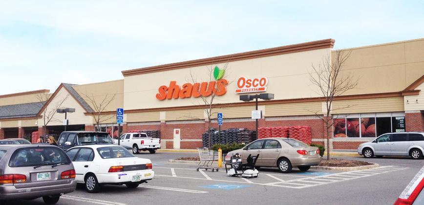 Tenant SHAW S AND STAR MARKET Shaw s Supermarkets is the #3 grocery bagger in New England, behind Stop & Shop and Hannaford Bros.