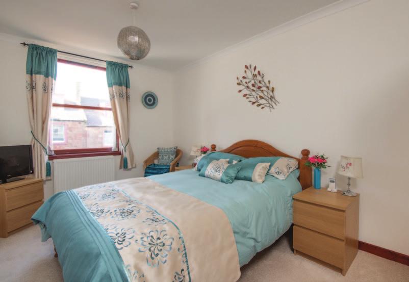 HARMONY HOUSE This lovely property is perfectly located just minutes from the harbour, the West and East Bays, all town centre amenities and the railway station.