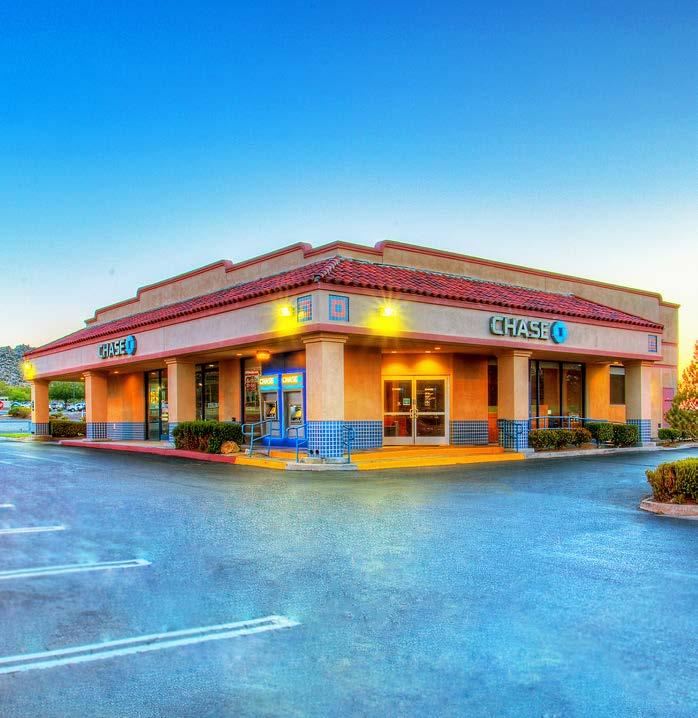 Executive Summary OFFERING SUMMARY Tenant: Location: APN: 3112-171-07 JPMorgan Chase Bank, N.A. (Chase Bank) 20236 US Highway 18 North Apple Valley, CA 92307 OFFERING TERMS Net Operating Income: $117,060 Price: $2,341,000 Cap: 5.