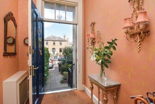 14 / 16 BAROSSA PLACE Perth PH1 5HH An elegant B listed townhouse close to the centre of Perth Perth city centre 0.
