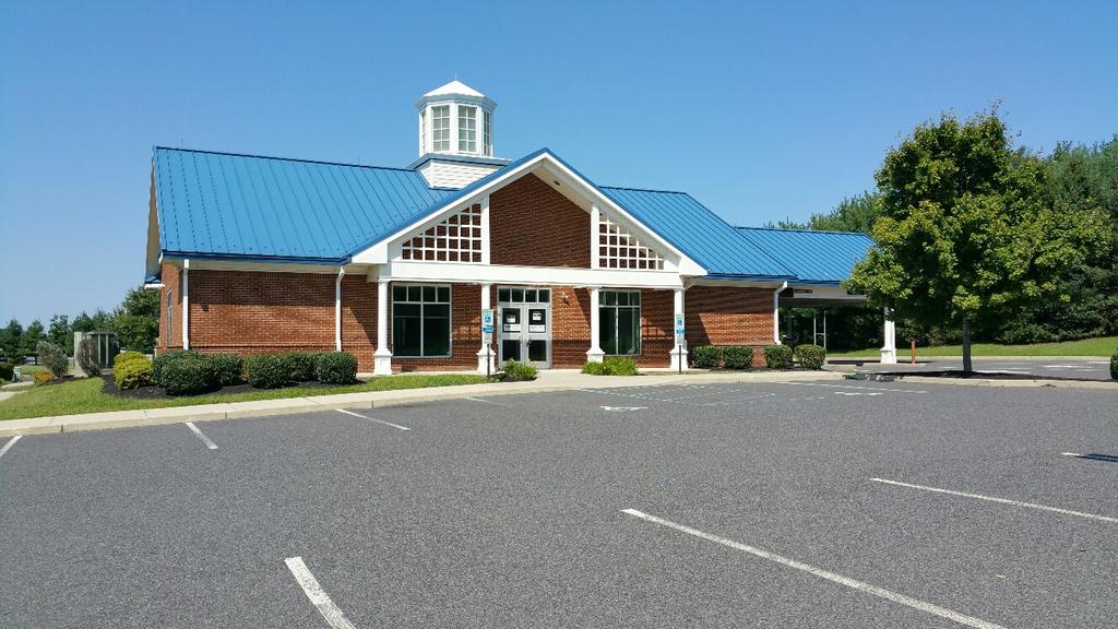 $2,000,000 Absolute NNN Ground Lease Thru May 2030 / 160 Mount Holly Bypass, Lumberton, NJ Dark BB&T / 12+ Years Remaining / Tenant Will Buy Out Lease at COE for $949,000 or Continue to Pay Rent for