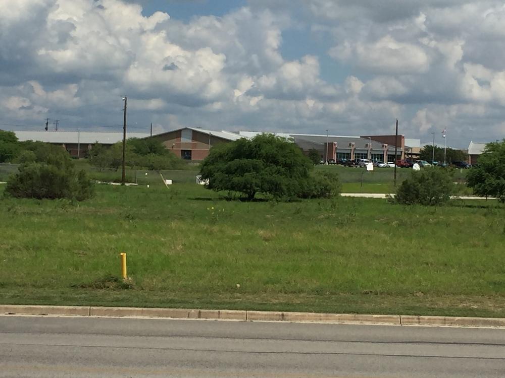 SALE OVERVIEWVIEW SALE PRICE: $1,176,708 PROPERTY DESCRIPTION 4 acres ready for development in the heart of one the fastest growing communities along the IH 35 corridor.