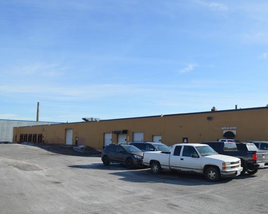 Property Specifics 860 Vandalia St St. Paul, MN OFFERING PRICE $3,746,580 ($41.00 PSF) ZONING I-2 Industrial LAND SIZE 3.