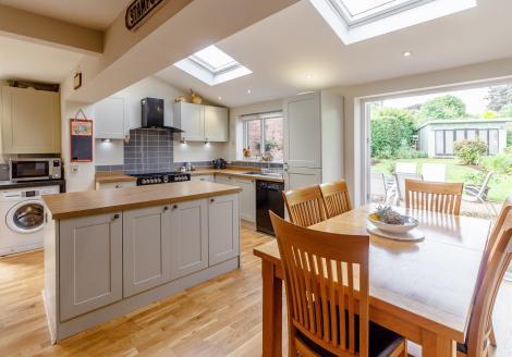 This beautifully presented 3 bedroom detached house has been completely refurbished and remodelled by the current vendors within their 4 ½ year tenure.