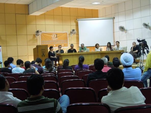 Town Hall Discussion, Chandigarh College of Architecture September 3 On the way to our second destination, the delegation stopped at Sirhind to visit the Fatehgarh Sahib Gurdwara, where participants