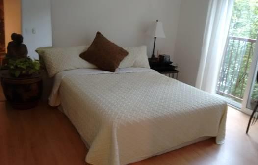 OCTOBER 29 TH $875 Furnished Bedroom Downtown Kirkland Beautiful furnished apartment in the best location in Downtown