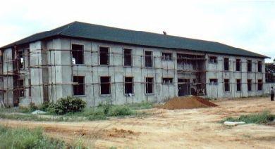 ENGINEERING & PROJECT MANAGEMENT PROPOSED SECRETARIAT FOR THE FOOTBALL ASSOCIATION OF ZAMBIA, LUSAKA In the year 2000, the football