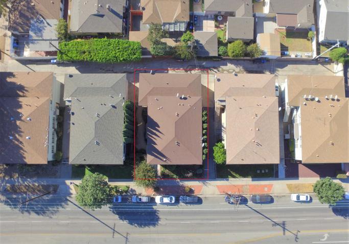 , Los Angeles Investment Summary Price $1,799,000 Cap Rate 2.49% NOI $44,779.00 GRM 22.77 Units 5 Occupancy 100.00% Building Size 4,378 SF Price per Square Foot $410.92 Land Area 6,002 Sq.