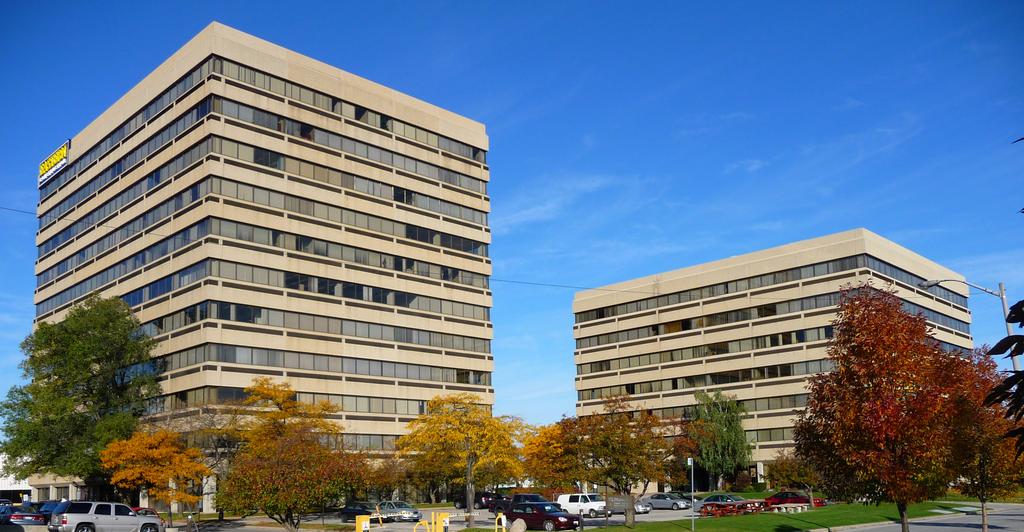FOR LEASE > OFFICE SPACE New Space Available 505/515 CONSUMERS ROAD, TORONTO, ON M2J 4V8 RATES Net Rent: Starting at $9.