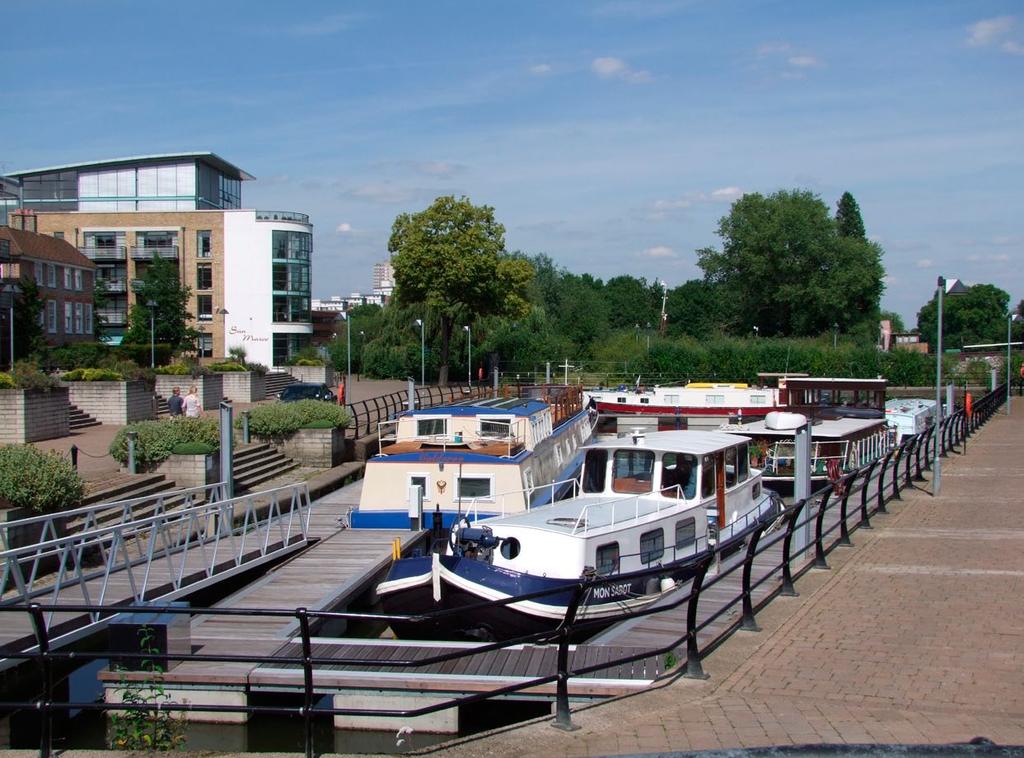 Soaphouse Creek Moorings Ferry Quays Brentford Middlesex TW8 0AT A secure income producing investment from newly developed leisure moorings