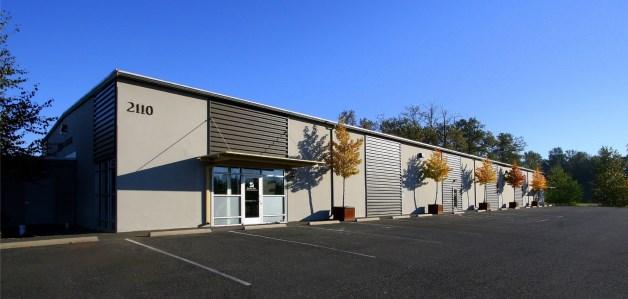 Location, location, location. $850,000 CBA# 543232 1.2 2110 Buchanan Lp, Ferndale - 12,000 sf on 1.35 acres Investment-grade tilt up building at metal pricing!