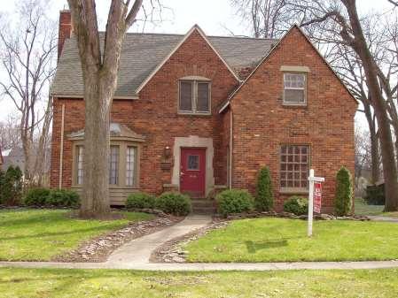 REPORT TO SOUTHFIELD CITY COUNCIL ~ JUNE 2007 Foreclosures This Southfield home was listed at $290,000 in 2003.