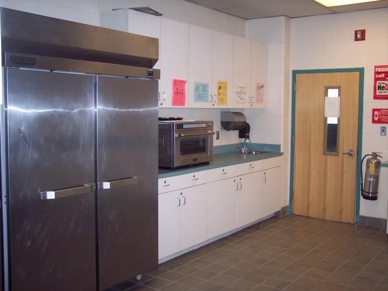or cook top can use the kitchenette outside of