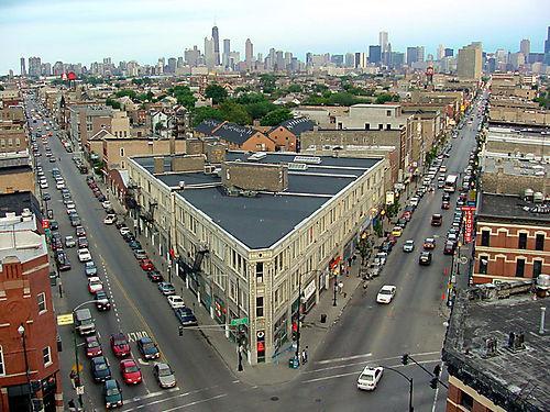 It is by far the funkiest neighborhood in Chicago. This amazing bohemian community is comprised mainly of working artists, up-and-coming fashion designers, and hip scenesters.