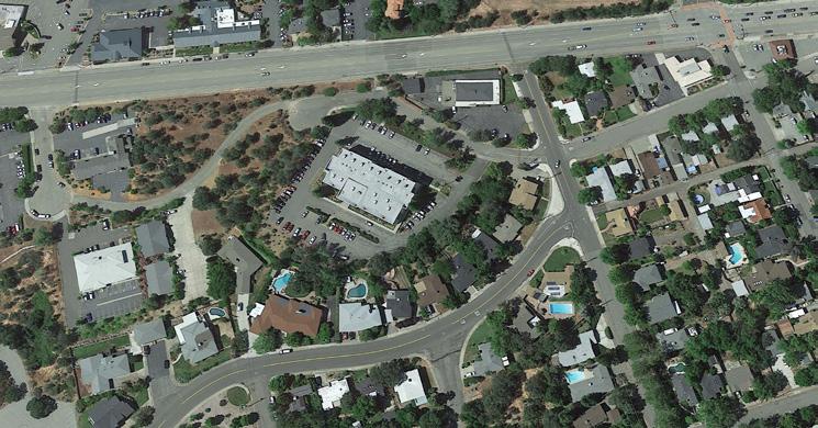 299, 44 & I-5 Access Adjacent to Hospitals THE BUILDING Old Eureka Way Eureka Way Foothill Blvd Almond Ave Old Eureka Way This property is located on the west side of Redding.