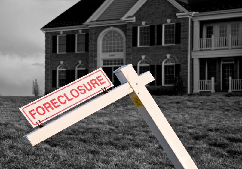 Common Types of Auctions Foreclosure Auction A foreclosure auction occurs when a homeowner has defaulted on his or her loan and cannot come up with the money to make up the mortgage payments.