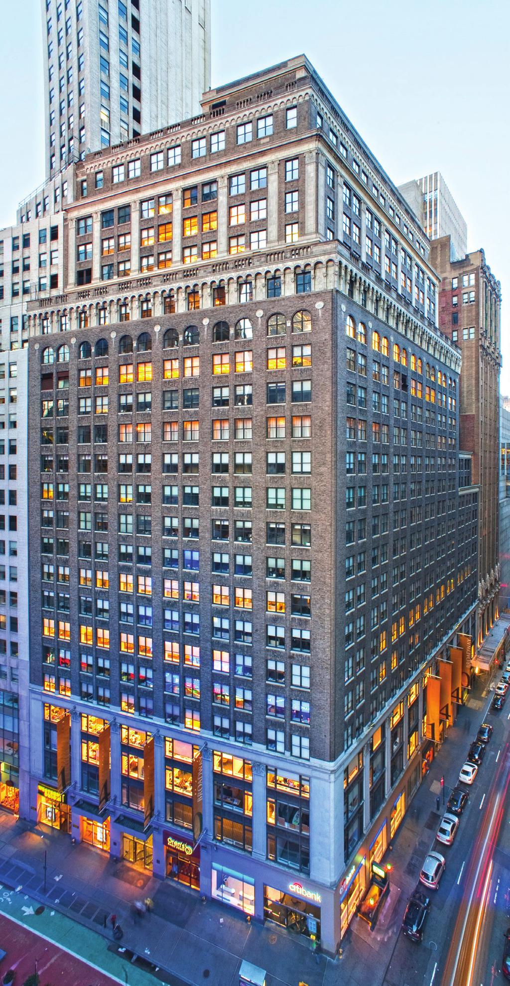 BETWEEN WEST 40TH AND 41ST STREETS FOR DIRECT LEASE FLOORS 11-21 (321,414 SF) PROPERTY INFORMATION RENT Upon request TERM Negotiable AVAILABLE Floors 11 through 17 - Immediate Floors 18