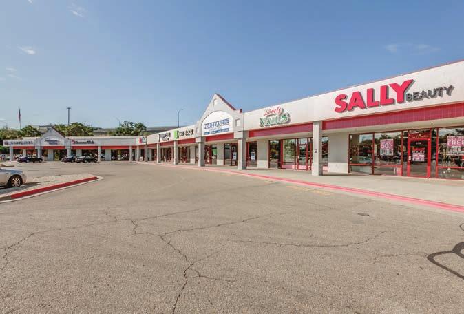 The Center is strategically located on the very busy Broadway Avenue, which is the main north/south thoroughfare within the trade area, and has unobstructed street visibility.