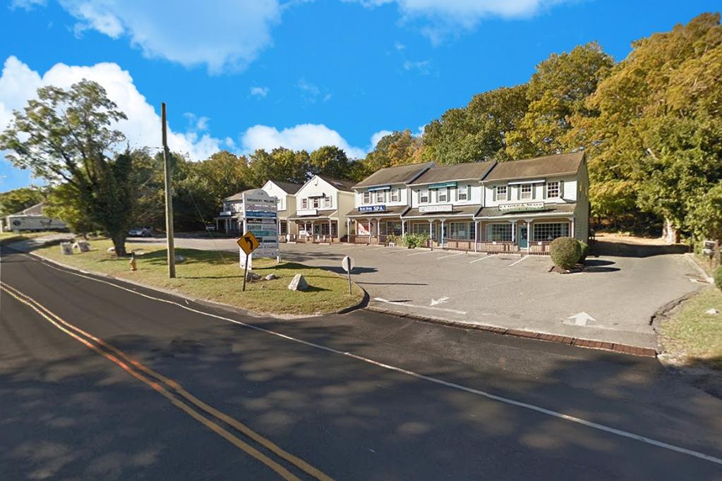 Contact Lester Fradkoff For Sale Fact Sheet Monroe, Connecticut 06468, Monroe, CT 06468 Investment Opportunity: Shopping Center For Sale at $1,800,000.