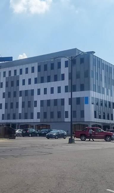BROAD RIPPLE TOWER Multi-Tenant Professional Office PRESENTED BY JOSEPH DISALVO First Vice President Investments