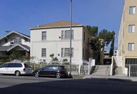 of Units: 6 sales comparables 5 Year Built: 1959 Price/Unit: $177,778 Price/SF: $265.96 CAP Rate: 3.