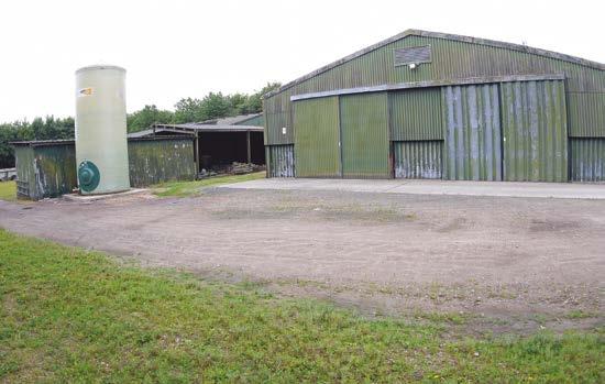 53 ha) Thorpe Lane, Sturton by Stow, Lincoln, LN1 2BS Two fields adjoining the River Till. Lot 1 D - 72.38 acres (29.