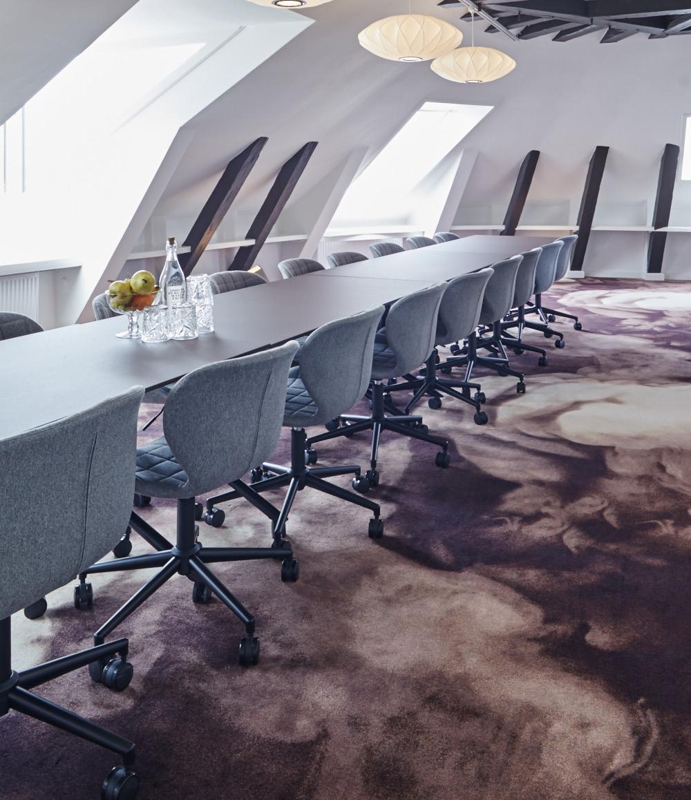 13 MEETING ROOMS BRÖNNUMS HUS OFFICE CLUB Bournonville (8 pers) Sylfiden (6 pers) Villa Nova (5 pers) HANS JUST PAKHUS OFFICE CLUB Magasinet (28 pers) Fortuna (8 pers) HARSDORFFS