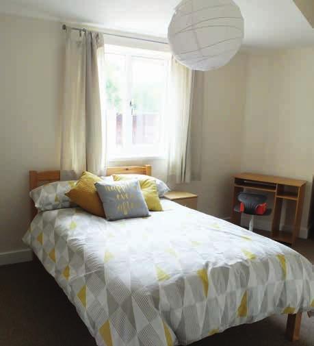 Situated on Canwick Road 27 bedrooms F Pelham Bridge Apartments 3,984/year* C The Gateway Opened in 2015, The Gateway provides 519 rooms, ranging from en-suite