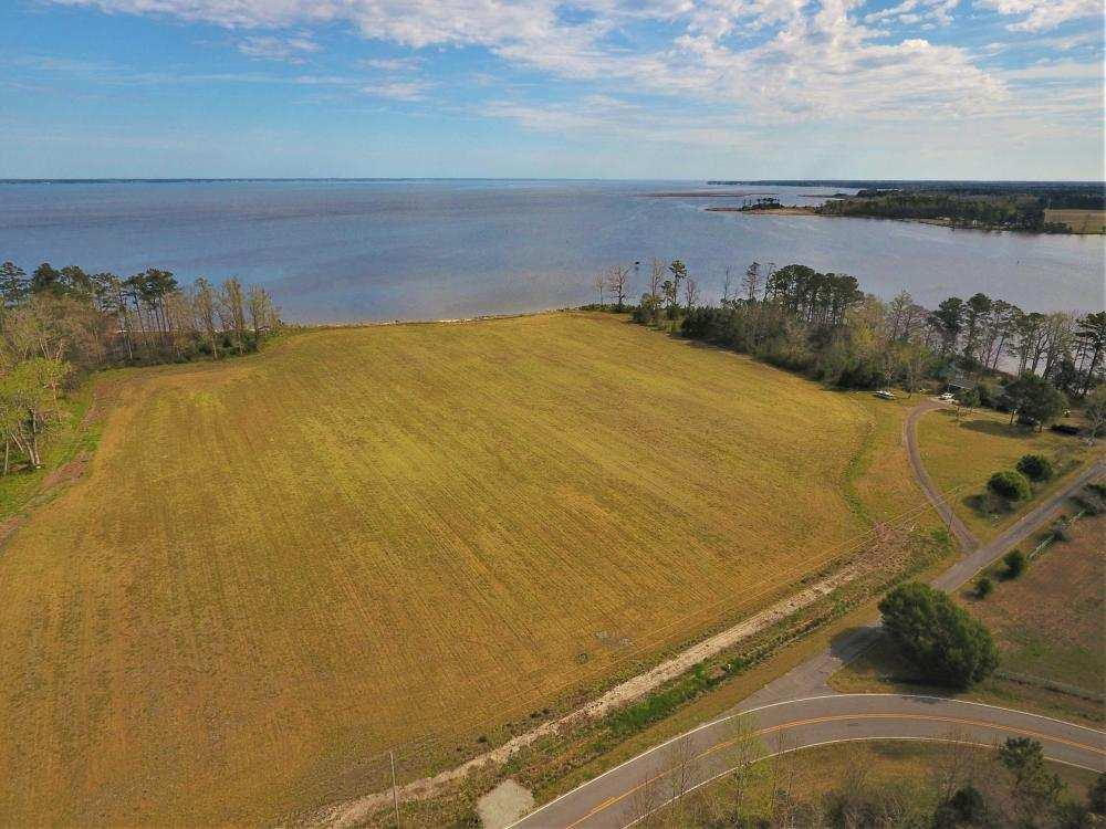 lots left on the North Carolina Waterfront - Tract sits high on