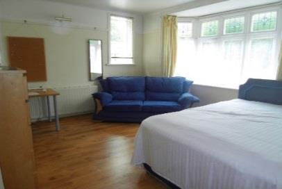 83-125 per week Furnished single & double rooms 11 month contract Live with