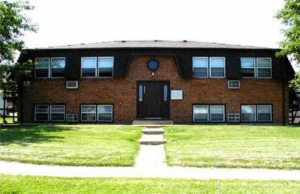 FOR SALE UNITS IN ZION, ILLINOIS 202 Hebron Avenue FEATURES: Modern (1987) brick building Four 2-bedroom apartments Tenants pay electric, heat, hot water Newer refrigerators, stoves, dishwashers, a/c