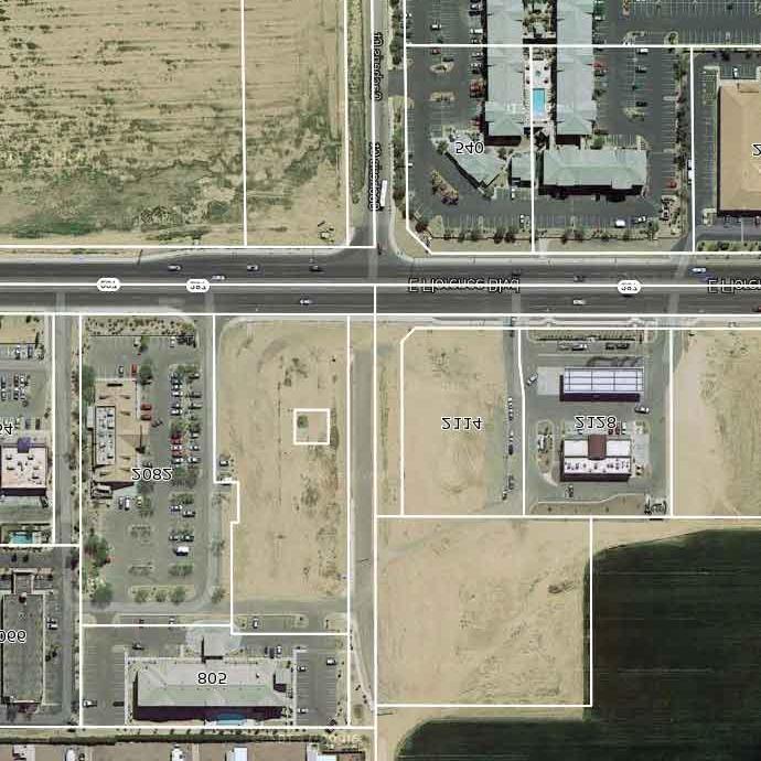 One of very few build-ready small commercial sites on the Casa Grande side of major I- intersection; 3 miles west of proposed Phoenix Mart (see below); 1 mile west of Promenade Casa Grande.