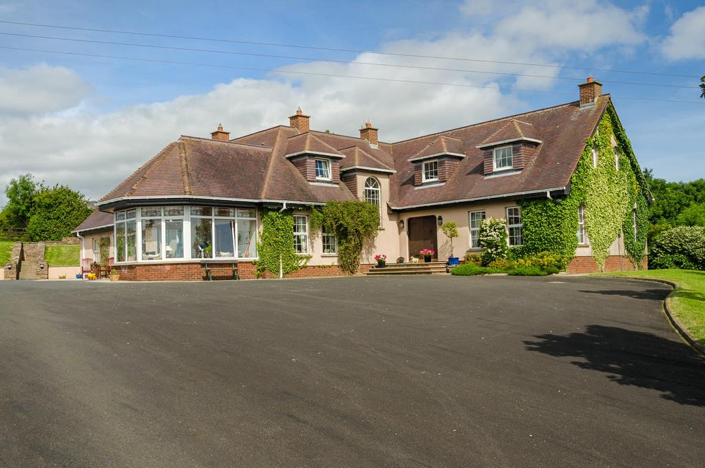 62 Tullyhubbert Road Moneyreagh, BT23 6LY A truly amazing c.5000 sq.