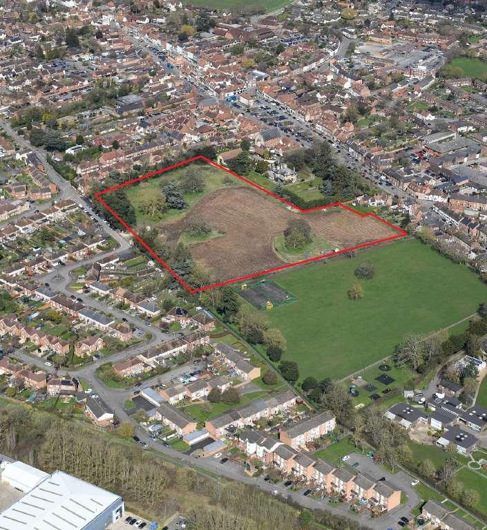 THE THE SITE The Elms development opportunity is situated approximately 200 metres south of the marketplace, with direct pedestrian access to the High Street and vehicular access to Elms Road to the