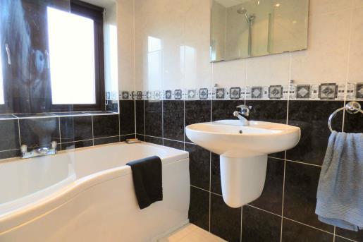 BATHROOM An ideal guest or child s bedroom. There is ample space for a double bed as well as other bedroom furniture.