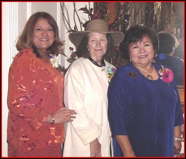 Wearing vintage outfits and hats reminiscent of days gone by, guests and members of the Brownsville I Table celebrated their 80th anniversary at La Cantera in early November.